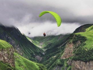 Les prérequis pour pouvoir faire un saut en parachute dans les Alpes-Maritimes